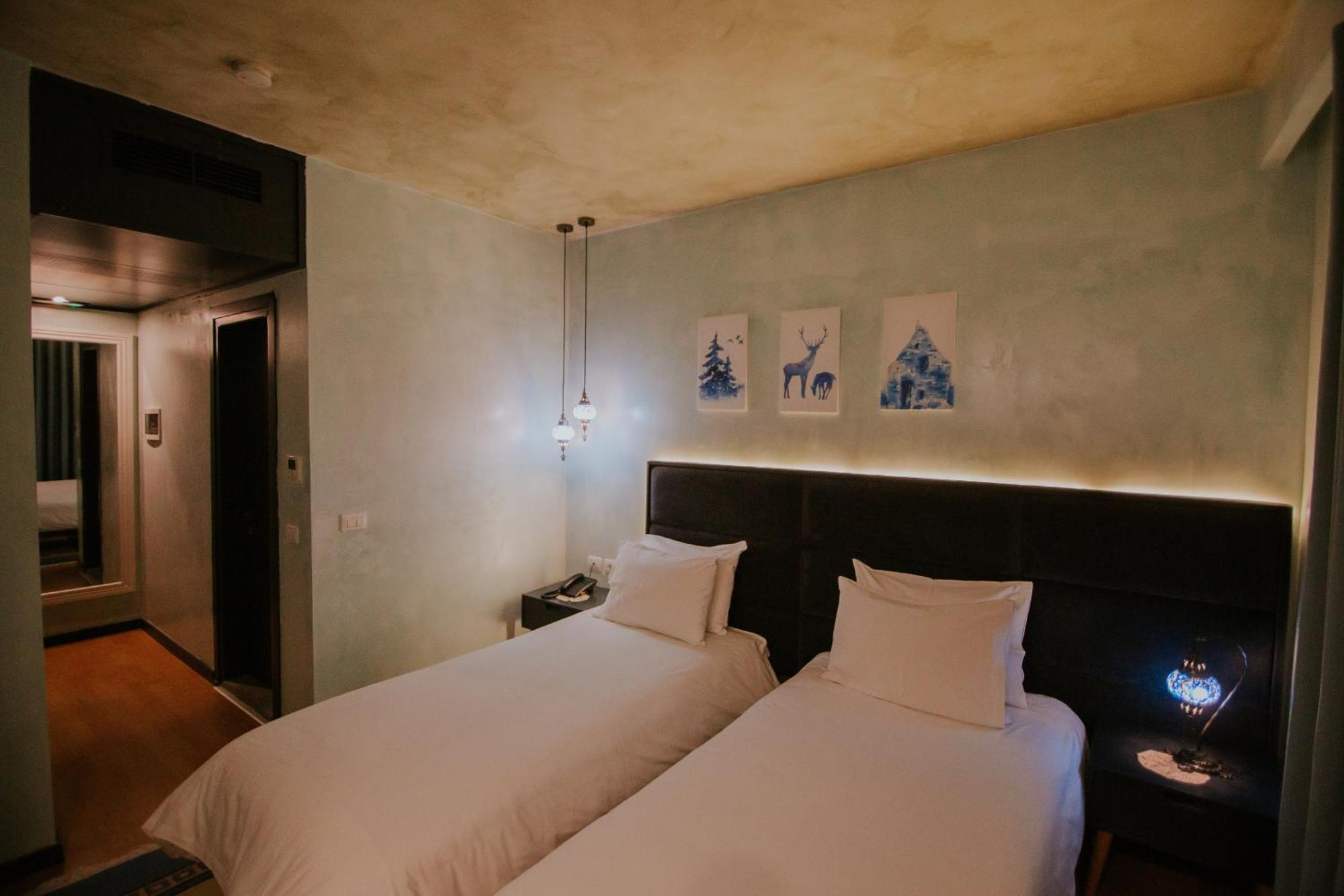 Dim'S Hotel & Restaurant Korce Eksteriør billede